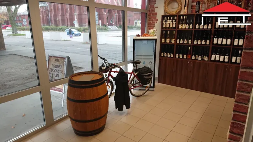 Pronájem obchodního prostoru, Ostrava, Mírové náměstí, 35 m2