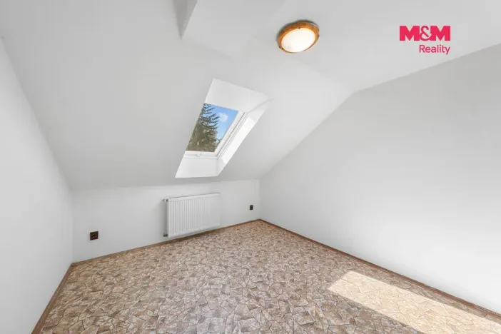 Prodej bytu 2+1, Libochovice, Dvouletky, 46 m2