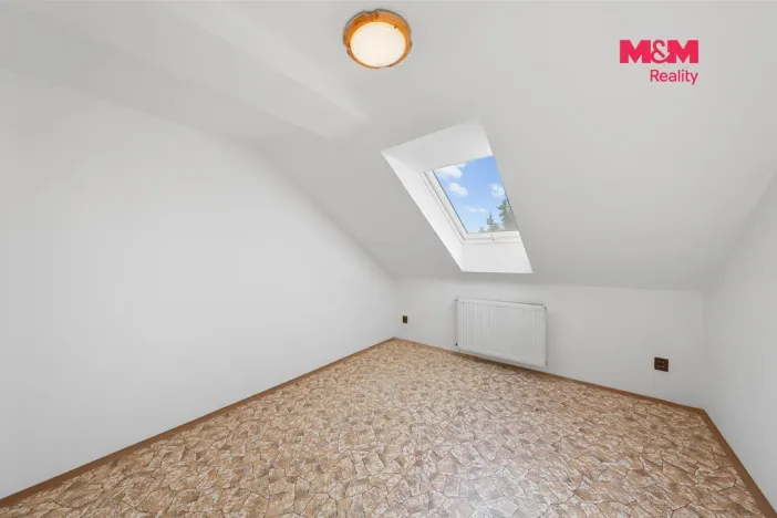 Prodej bytu 2+1, Libochovice, Dvouletky, 46 m2