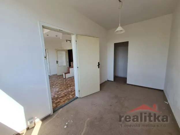 Prodej bytu 2+1, Opava - Kateřinky, Černá, 44 m2