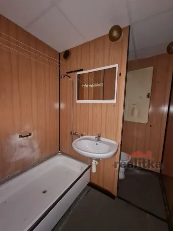 Prodej bytu 2+1, Opava - Kateřinky, Černá, 44 m2