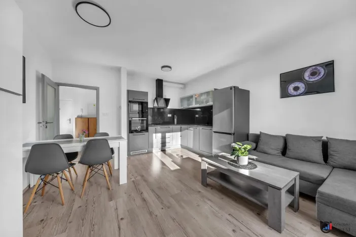 Prodej bytu 2+kk, Pardubice - Ohrazenice, U Sportovní školy, 59 m2