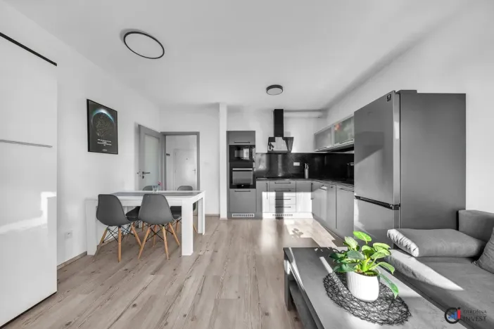 Prodej bytu 2+kk, Pardubice - Ohrazenice, U Sportovní školy, 59 m2