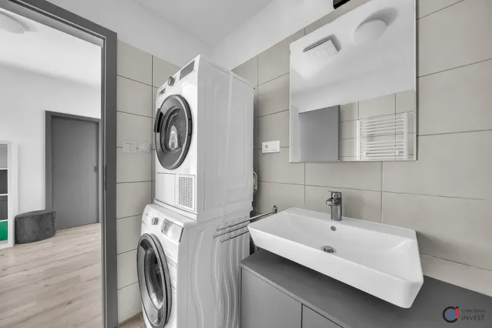 Prodej bytu 2+kk, Pardubice - Ohrazenice, U Sportovní školy, 59 m2