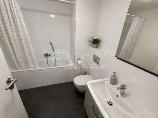 Prodej bytu 2+kk, Praha - Hloubětín, Kbelská, 51 m2