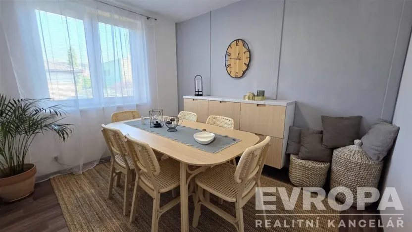 Prodej rodinného domu, Srch, Na Pašti, 240 m2