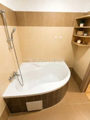 Pronájem bytu 2+1, Třeboň, Vodárenská, 60 m2