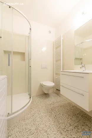 Pronájem bytu 1+kk, Praha - Libeň, Kurta Konráda, 25 m2