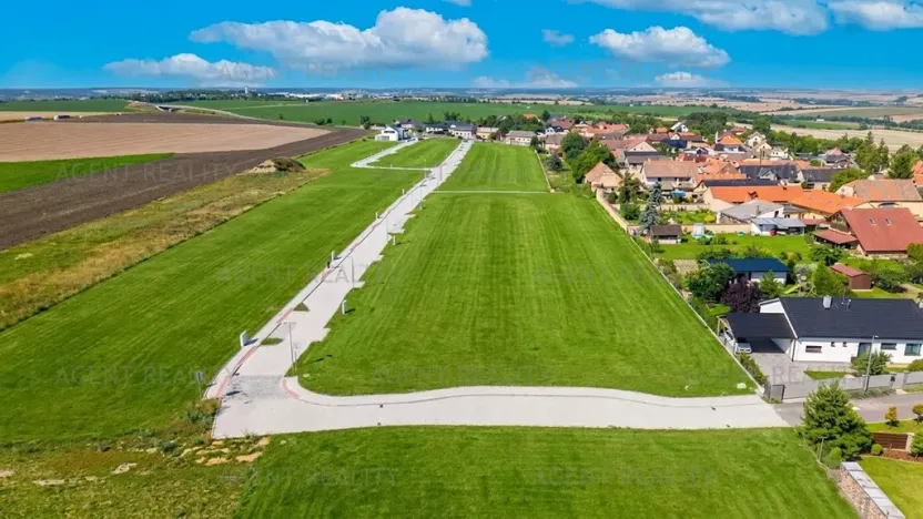Prodej pozemku pro bydlení, Slaný, 879 m2