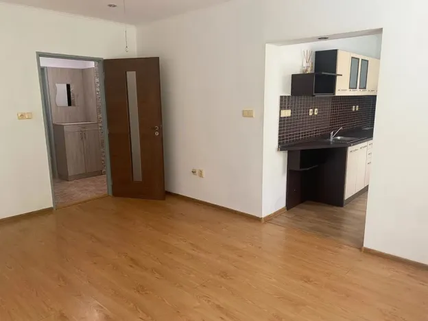 Prodej bytu 2+1, Mikulov, St. Živného, 61 m2