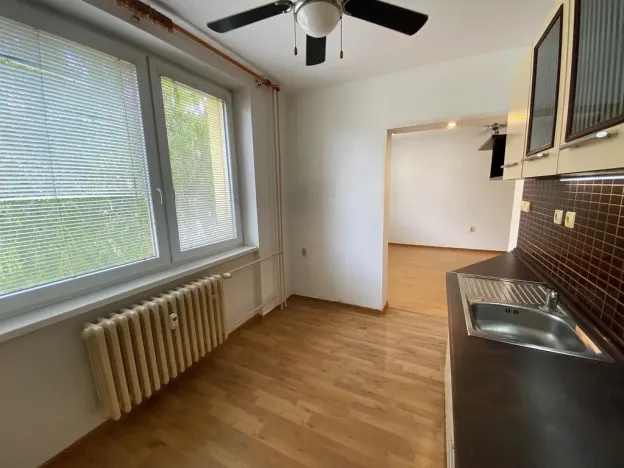 Prodej bytu 2+1, Mikulov, St. Živného, 61 m2