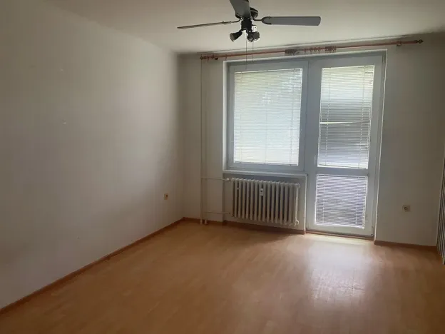 Prodej bytu 2+1, Mikulov, St. Živného, 61 m2