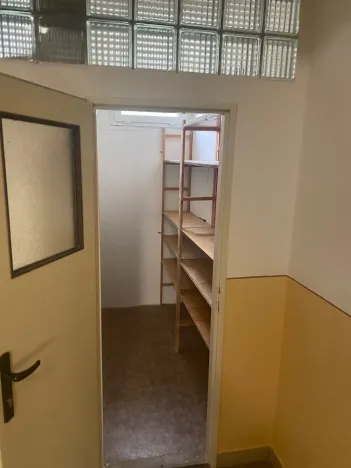 Prodej bytu 2+1, Mikulov, St. Živného, 61 m2