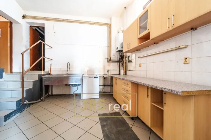 Prodej restaurace, Popice, 498 m2