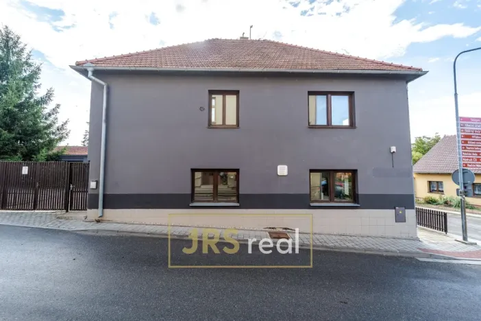 Prodej restaurace, Popice, 498 m2