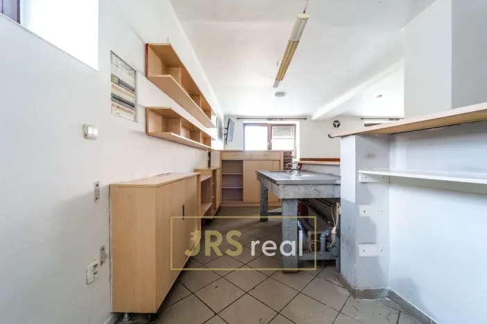 Prodej činžovního domu, Popice, 498 m2