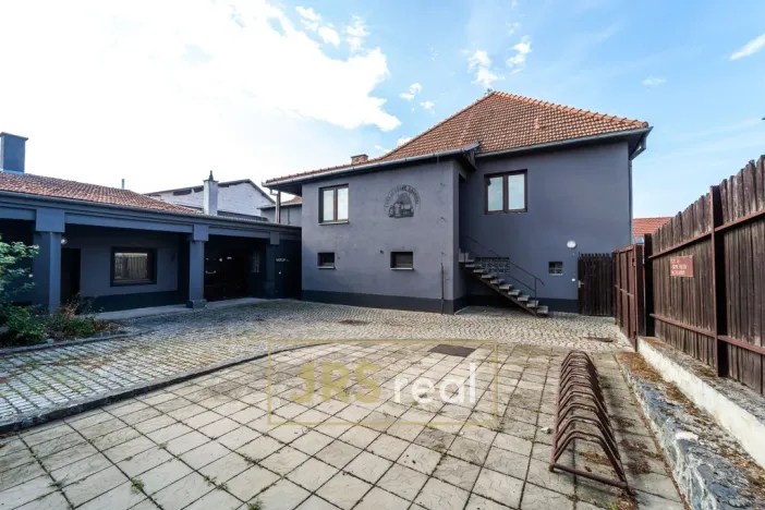 Prodej činžovního domu, Popice, 498 m2