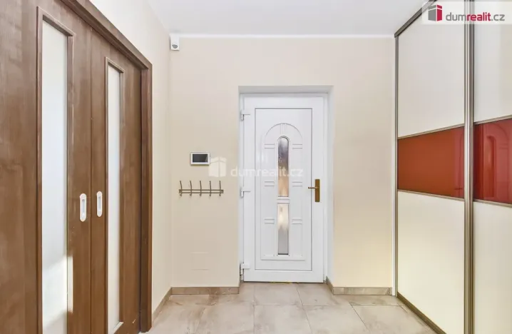 Prodej rodinného domu, Chýně, Hájecká, 104 m2