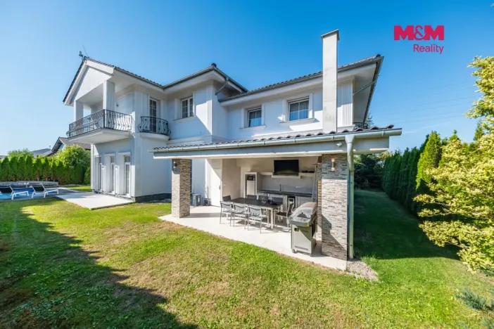 Prodej obchodního prostoru, Šestajovice, U Váhy, 356 m2