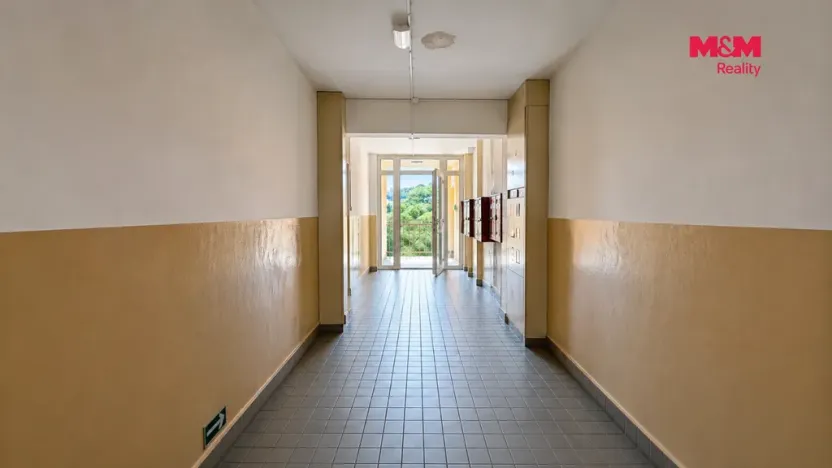 Prodej bytu 2+1, Bílina - Pražské Předměstí, Aléská, 48 m2
