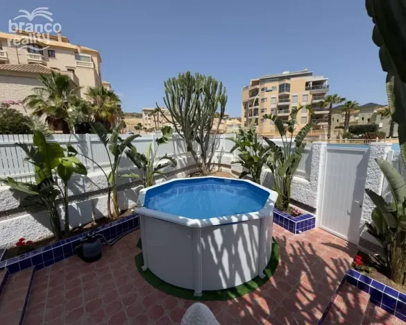 Prodej rodinného domu, Guardamar del Segura, Alicante, Španělsko, 270 m2