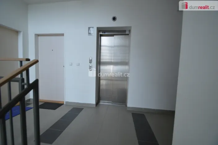Pronájem bytu 2+kk, Praha - Hlubočepy, Silurská, 56 m2