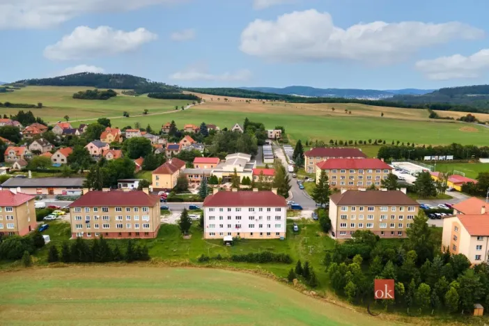 Prodej bytu 2+1, Tmaň, Sídliště, 49 m2