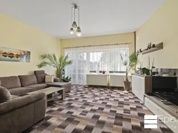 Prodej rodinného domu, Tišice, Okružní, 438 m2