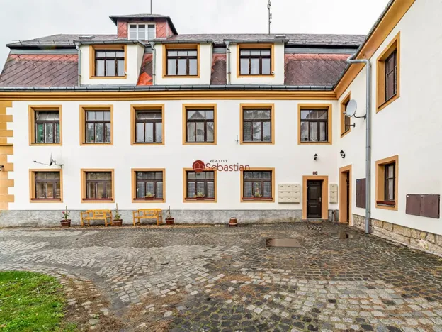 Pronájem bytu 2+kk, Jestřebí, 38 m2