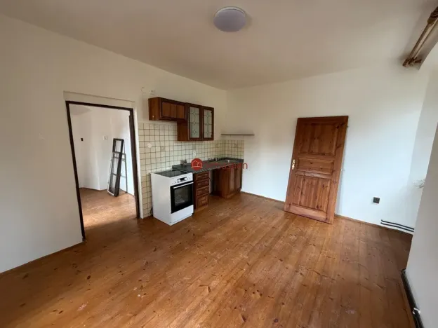 Pronájem bytu 1+kk, Jestřebí, 26 m2