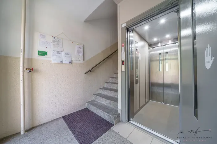 Prodej bytu 2+1, Cheb, Matěje Kopeckého, 60 m2
