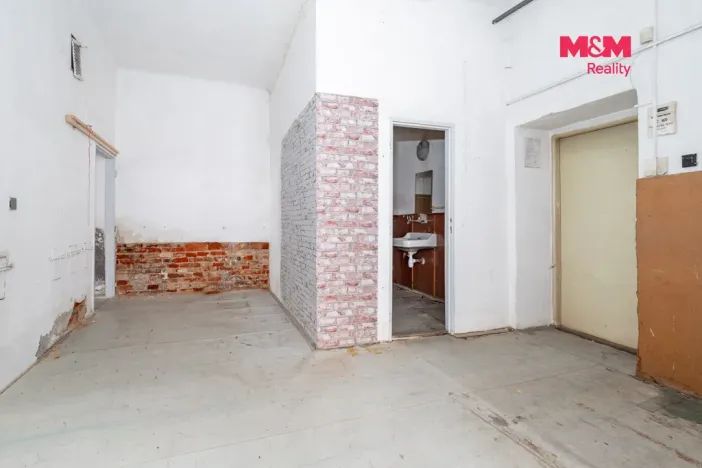 Prodej obchodního prostoru, Jihlava, Čajkovského, 108 m2