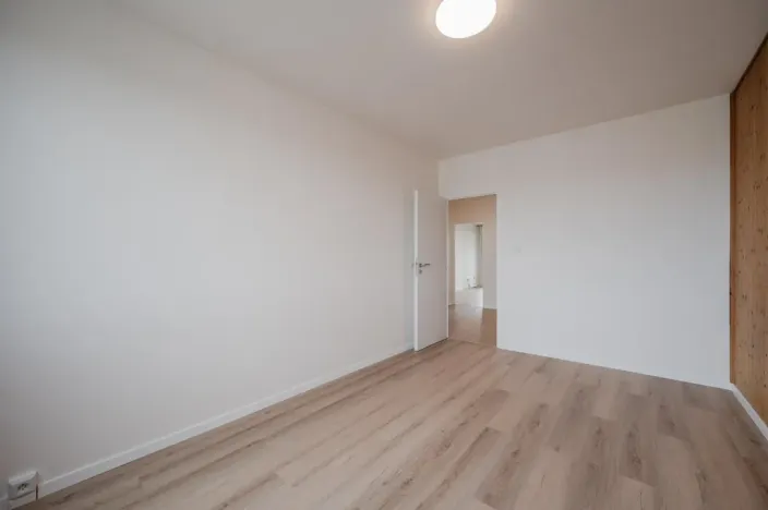 Pronájem bytu 3+1, Praha - Kobylisy, Chotovická, 83 m2
