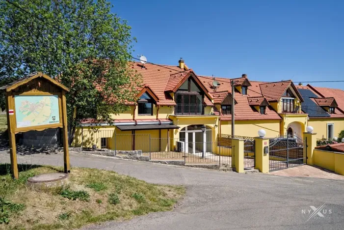 Prodej rodinného domu, Černolice, Ke dvoru, 375 m2