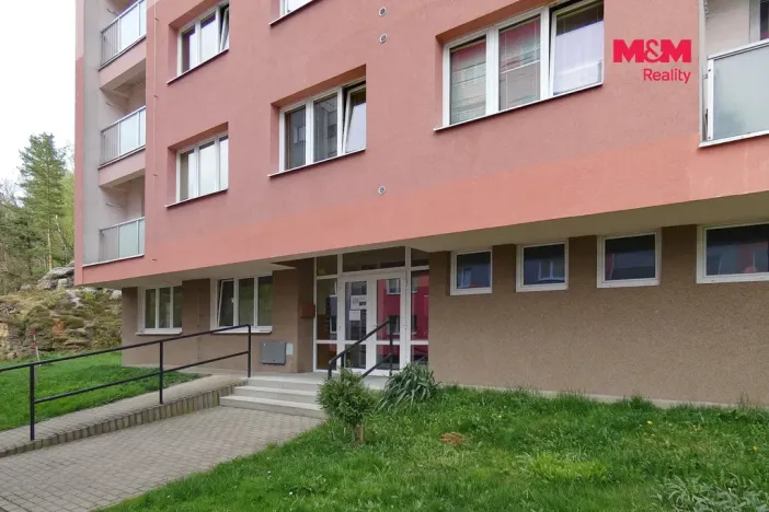 Prodej bytu 3+1, Kamenický Šenov, Pískovec I, 73 m2