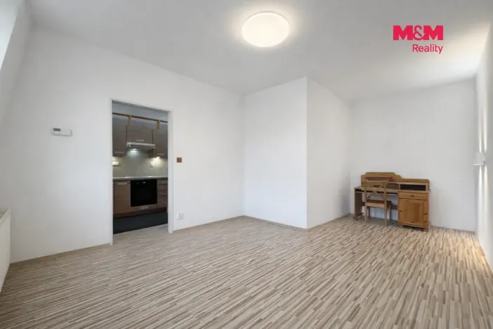 Prodej bytu 1+1, Karlovy Vary - Rybáře, Nákladní, 33 m2