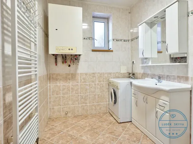 Prodej rodinného domu, Velké Bílovice, Morávky, 245 m2