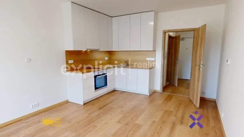Pronájem bytu 1+kk, Zlín, Nad Stráněmi, 33 m2