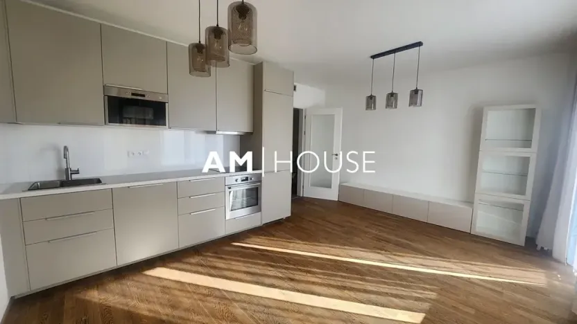 Pronájem bytu 2+kk, Praha - Vysočany, Smržových, 52 m2