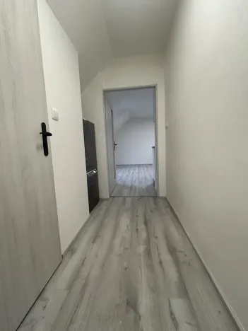 Pronájem bytu 1+kk, Praha - Strašnice, Královická, 32 m2