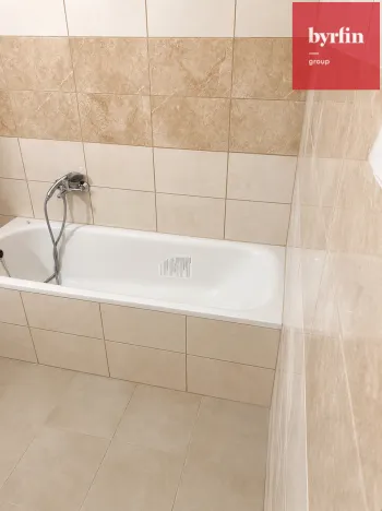 Pronájem bytu 2+1, Krnov, Stará, 35 m2