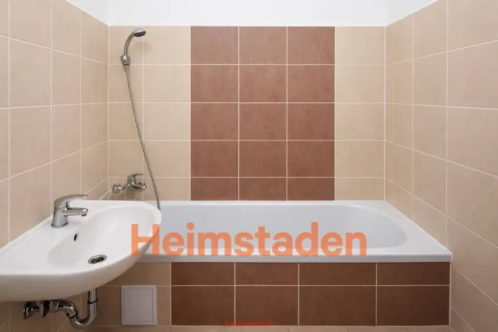 Pronájem bytu 2+1, Havířov - Město, Dlouhá třída, 51 m2