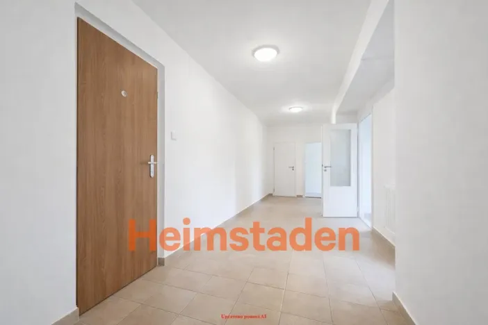 Pronájem obchodního prostoru, Ostrava - Poruba, Alšovo náměstí, 56 m2