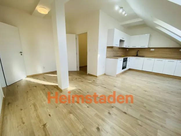 Pronájem bytu 2+kk, Ostrava - Poruba, náměstí Boženy Němcové, 49 m2