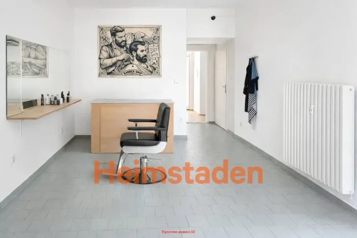 Pronájem kanceláře, Karviná - Nové Město, nám. Budovatelů, 77 m2