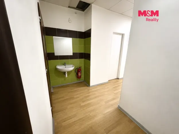 Pronájem obchodního prostoru, Karviná - Nové Město, tř. Osvobození, 93 m2
