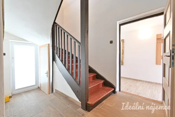 Pronájem bytu 3+1, Brno, Stromovka, 180 m2