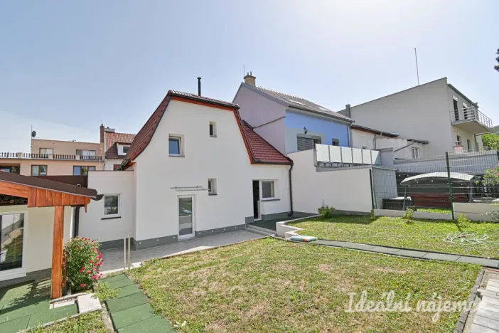 Pronájem bytu 3+1, Brno, Stromovka, 180 m2