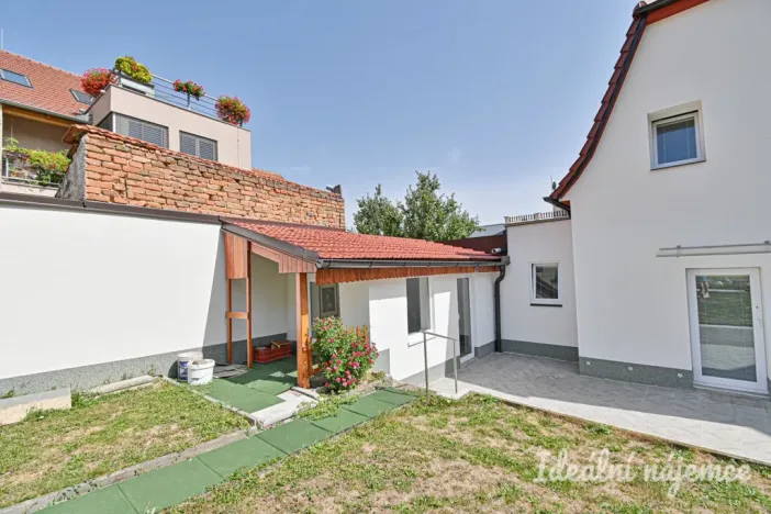 Pronájem bytu 3+1, Brno, Stromovka, 180 m2