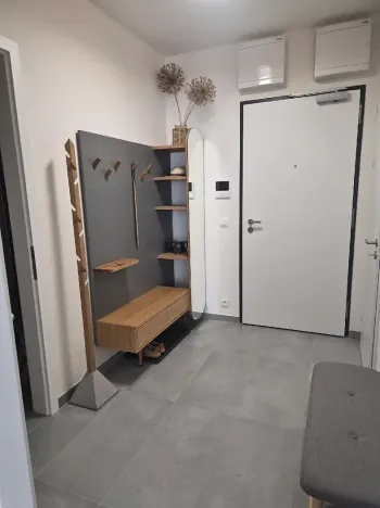 Pronájem bytu 2+kk, Praha - Hostivař, Nurmiho, 54 m2